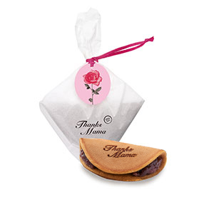 流れるお菓子の画像