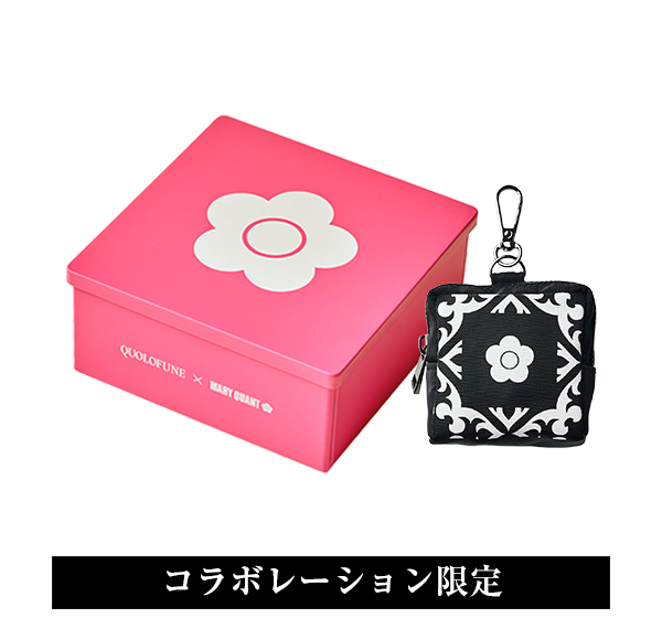 流れるお菓子の画像